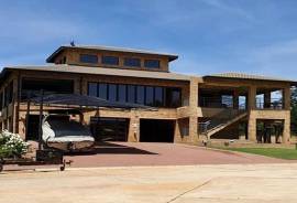 Luxury 4 Bed waterfront Villa for Sale in Porcupine Ridge Gauteng South Africa