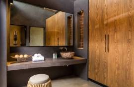 N'Wambu Safari Lodge in Mjejane Game Reserve For Sale in Hectorspruit South Africa