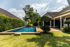 Luxury 3 bed Villa For Rent / Sale in Pattaya Thailand 1150 Euro Per Month Luxury 3 bed Villa For Rent / Sale in Pattaya Thailand 1150 Euro Per Month
