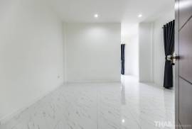 Luxury 3 bed Villa For Rent / Sale in Pattaya Thailand 1150 Euro Per Month Luxury 3 bed Villa For Rent / Sale in Pattaya Thailand 1150 Euro Per Month