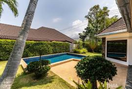 Luxury 3 bed Villa For Rent / Sale in Pattaya Thailand 1150 Euro Per Month Luxury 3 bed Villa For Rent / Sale in Pattaya Thailand 1150 Euro Per Month