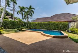 Luxury 3 bed Villa For Rent / Sale in Pattaya Thailand 1150 Euro Per Month Luxury 3 bed Villa For Rent / Sale in Pattaya Thailand 1150 Euro Per Month