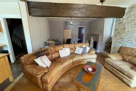 La Fontaine bar For Sale in Pouance France La Fontaine bar For Sale in Pouance France