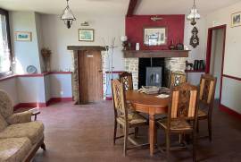 La Fontaine bar For Sale in Pouance France La Fontaine bar For Sale in Pouance France