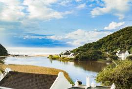 Luxury 3 Bed Villa For Sale in Port Edward South Africa