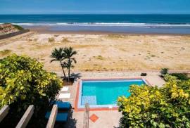 Luxury 6 Bed Villa For sale in Mirador San Jose Puerto Cayo Ecuador Luxury 6 Bed Villa For sale in Mirador San Jose Puerto Cayo Ecuador