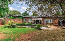 Luxury 4 Bed House For Sale in Roodepoort Johannesburg South Africa