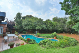 Luxury 4 Bed House For Sale in Roodepoort Johannesburg South Africa Luxury 4 Bed House For Sale in Roodepoort Johannesburg South Africa