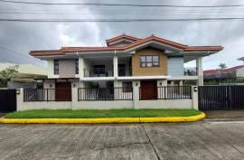 Luxury 6 Bed Villa For Sale in White Sands Resort Maribago Lapu Lapu Philippines