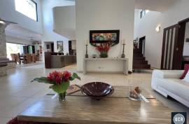Luxury 5 bed House For Sale in Port Vila Vanuatu
