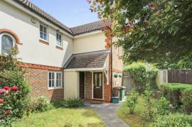 Residential 2 Bed Semi Detached House For Sale in Sutton London UK Residential 2 Bed Semi Detached House For Sale in Sutton London UK