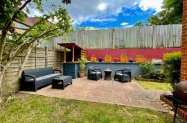 Residential 2 Bed Semi Detached House For Sale in Sutton London UK Residential 2 Bed Semi Detached House For Sale in Sutton London UK