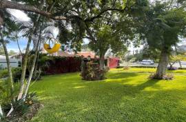 Excellent 6 beds 2 Houses & Apartment For Sale in LA FLORESTA AJIJIC Mexico