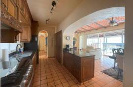 Excellent 6 beds 2 Houses & Apartment For Sale in LA FLORESTA AJIJIC Mexico