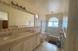 Excellent 6 beds 2 Houses & Apartment For Sale in LA FLORESTA AJIJIC Mexico