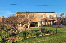 Excellent 5 Bed Villa For Sale in Bettys Bay Western Cape South Africa