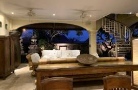 Luxury 7 bed Villa Complex For Sale in Bali Indonesia
