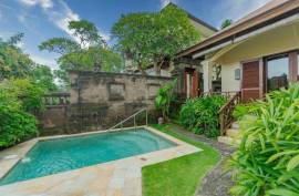Luxury 7 bed Villa Complex For Sale in Bali Indonesia