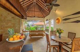 Luxury 7 bed Villa Complex For Sale in Bali Indonesia