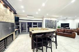 Luxury 5 Bed Villa For Sale In Marina Martinque Jeffreysbay South Africa