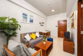 Luxury 1 Bedroom Condo For Sale in One Manchester Complex Cebu Philippines