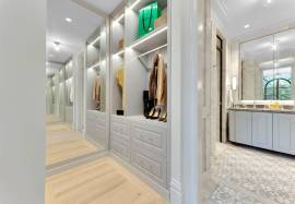 Luxury 3 Bed Apartment for Sale in Melbourne Australia