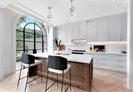 Luxury 3 Bed Apartment for Sale in Melbourne Australia