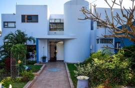 Stunning 5 Bed Villa For Sale in East London South Africa