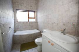 Stunning 5 Bed Villa For Sale in East London South Africa