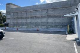 Commercial Shopping Centre For Sale in Miami Florida USA