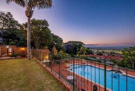 Stunning 4 Bed Villa For Sale in Port Elizabeth South Africa