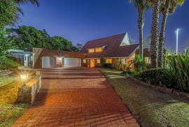 Stunning 4 Bed Villa For Sale in Port Elizabeth South Africa