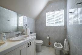 Stunning 4 Bed Villa For Sale in Port Elizabeth South Africa