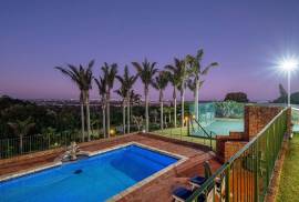 Stunning 4 Bed Villa For Sale in Port Elizabeth South Africa