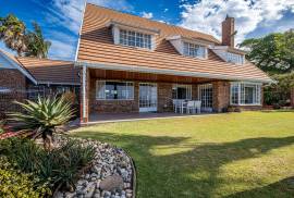 Stunning 4 Bed Villa For Sale in Port Elizabeth South Africa