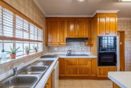 Stunning 4 Bed Villa For Sale in Port Elizabeth South Africa