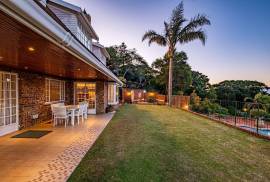 Stunning 4 Bed Villa For Sale in Port Elizabeth South Africa