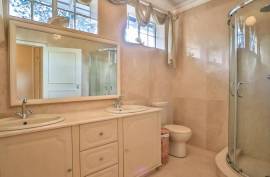 Luxury 4 Bed Villa Set IN 5 Acres For Sale in Bryanston Sandton JOHANNESBURG South Africa