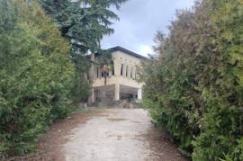 Commercial Building For Redevelopment For Sale In Sighnaghi Region of Georgia Commercial Building For Redevelopment For Sale In Sighnaghi Region of Georgia