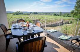 Stunning 3 Bedroom Leaseback Apartment For Sale In Chateau De Jouarres Azille Languedoc-Roussillion France Stunning 3 Bedroom Leaseback Apartment For Sale In Chateau De Jouarres Azille Languedoc-Roussillion France