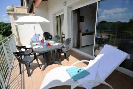 Stunning 3 Bedroom Leaseback Apartment For Sale In Chateau De Jouarres Azille Languedoc-Roussillion France Stunning 3 Bedroom Leaseback Apartment For Sale In Chateau De Jouarres Azille Languedoc-Roussillion France