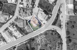3 Bedroom Detached House with Garden, Terrace and Garage in Portimão – Occupied Property