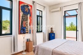 Charming and unique manor house with lovely views near St Barbara Nexe.