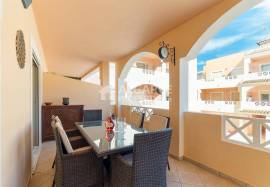 Fabulous 2 bedroom apartment inside the Golf Course in Vilamoura, Algarve