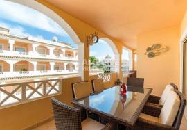 Fabulous 2 bedroom apartment inside the Golf Course in Vilamoura, Algarve