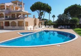 Fabulous 2 bedroom apartment inside the Golf Course in Vilamoura, Algarve