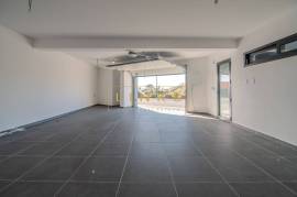 3 bedroom villa with views in Funchal 3 bedroom villa with views in Funchal