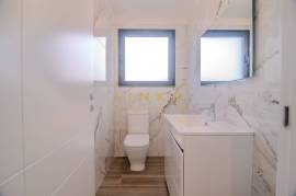 3 bedroom villa with views in Funchal 3 bedroom villa with views in Funchal