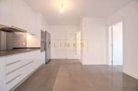 3 bedroom villa with views in Funchal 3 bedroom villa with views in Funchal