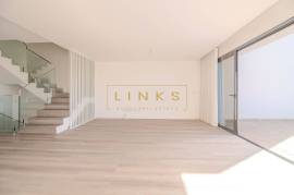 3 bedroom villa with views in Funchal 3 bedroom villa with views in Funchal